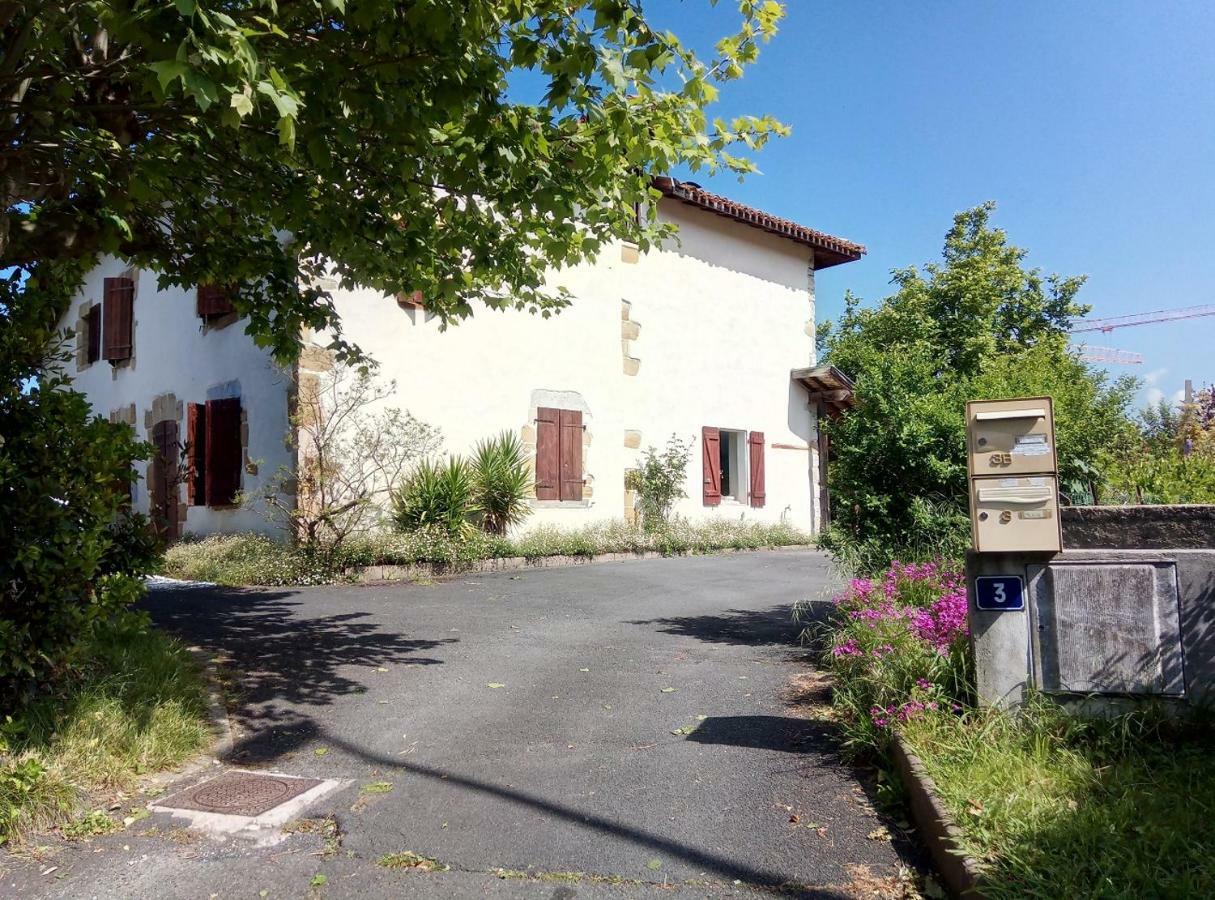 La Presque Basque Apartment Тарнос Екстериор снимка